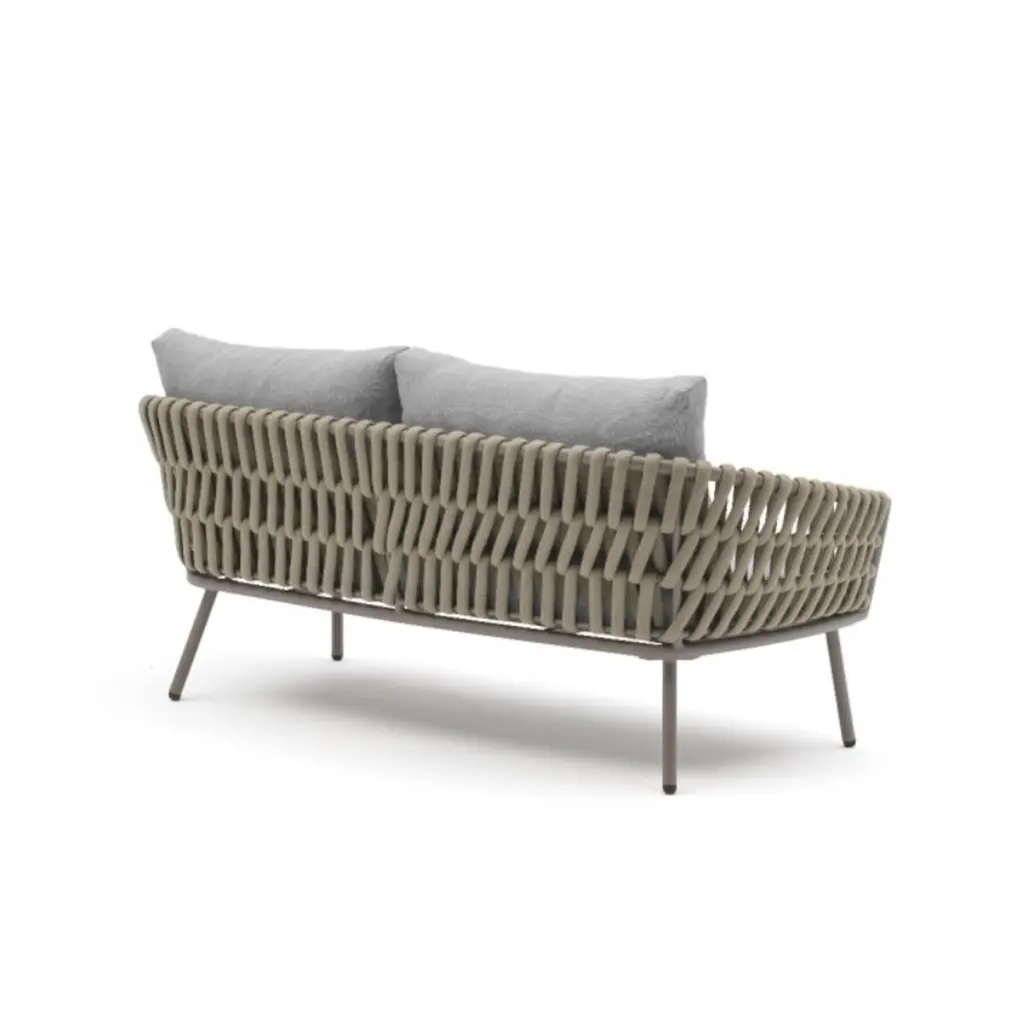 SET EXTERIOR SIDNEY 1.webp