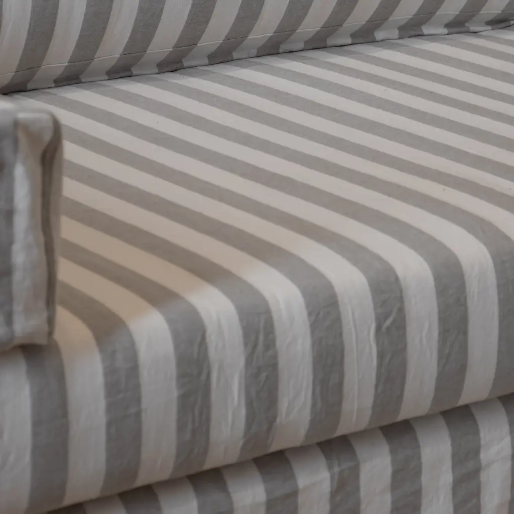 SILLON LINES - ACT2.webp