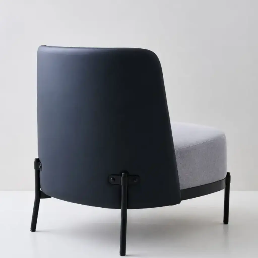 SILLON ZINC - 2026-07-10T163549.304.webp