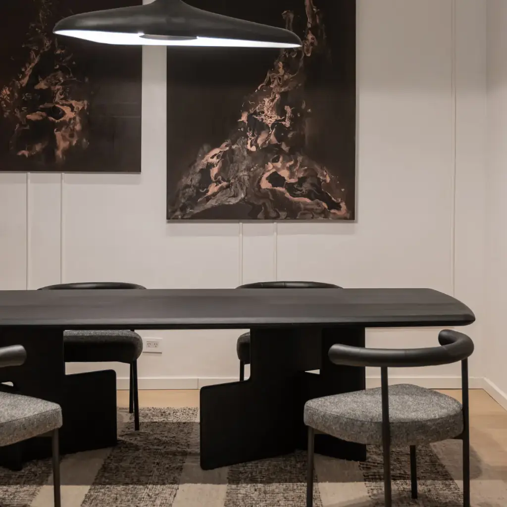 MESA LE CLUB