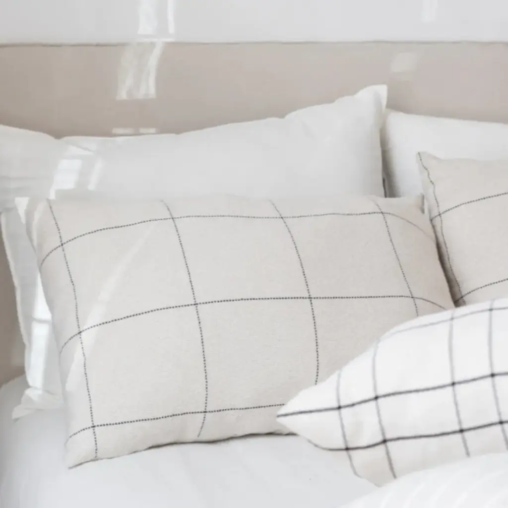 ALMOHADON LAVALLE A CUADROS