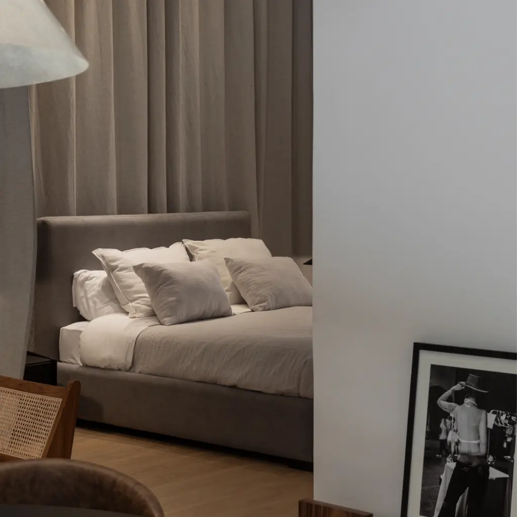 CAMA EMILIA